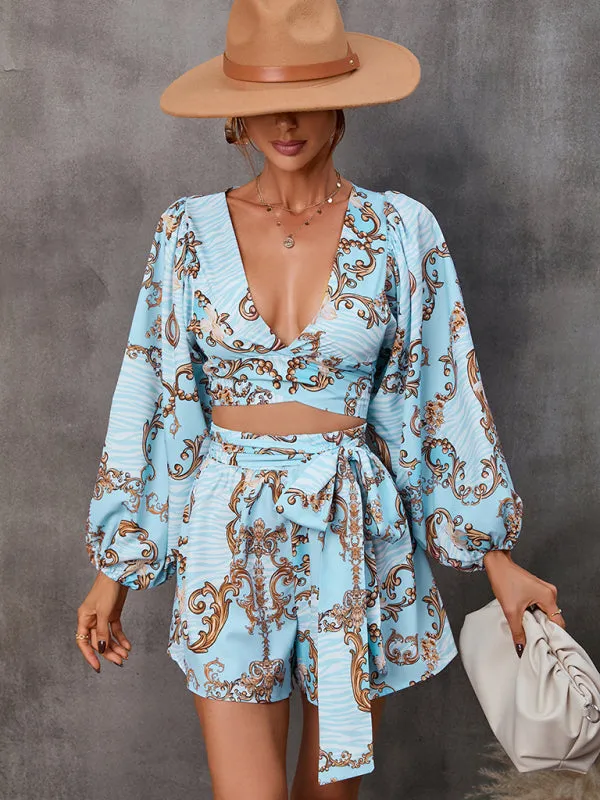 Long-sleeved short V-neck jumpsuit
